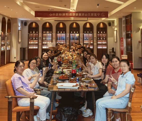 品味美食，凝聚力量——擇立燒烤party圓滿(mǎn)落幕
